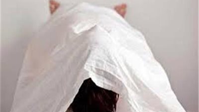 بث مباشر | المئات من أهالي دمياط يشيعون جثمان الزوجة ضحية مذبحة الزمالك