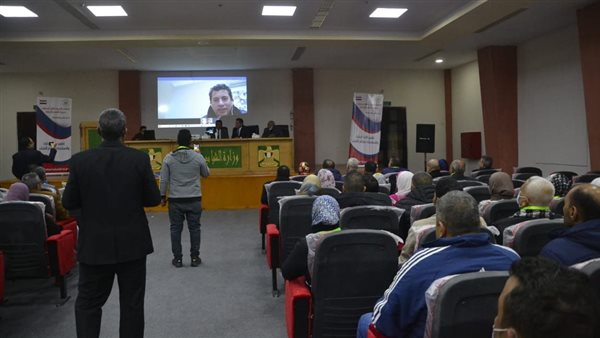  وزير الرياضة يفتتح