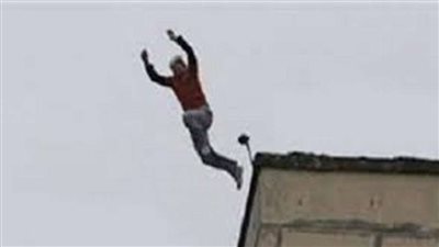 مصدر يكشف تفاصيل جديدة حول محاولة متهم الانتحار من الطابق الرابع بمحكمة شبين الكوم