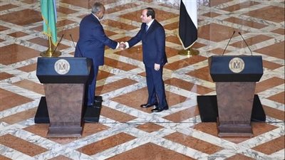 بعد لقاء الرئيس السيسي نظيره الجيبوتي.. تعرف على تاريخ العلاقات الاقتصادية بين البلدين 