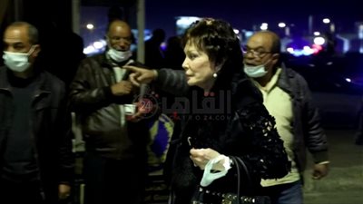 وصول لبلبة عزاء والدة المنتج محسن جابر بـ مسجد الشرطة