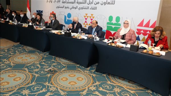 اجتماع وزير التعليم