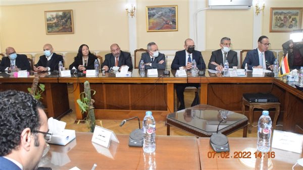 وزير التموين