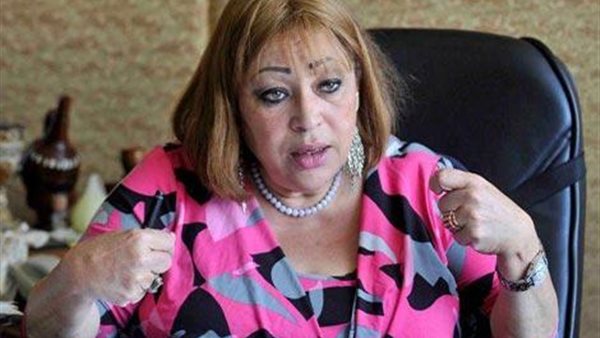 السفيرة منى عمر