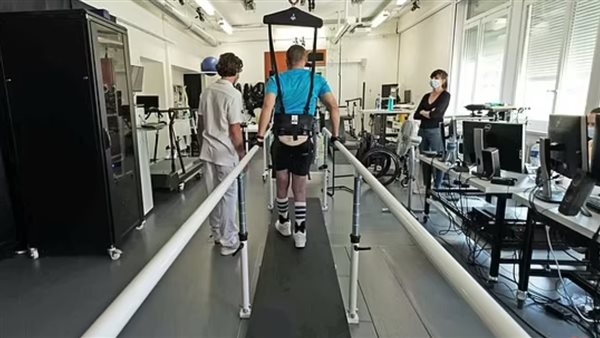 التدريب على المشي