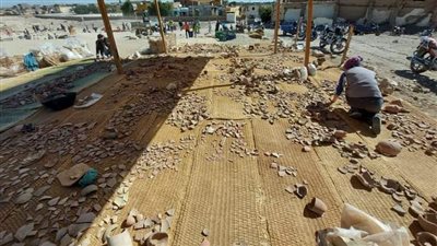 البعثة الإسبانية تستكمل أعمال حفائرها في البر الغربي بالأقصر 