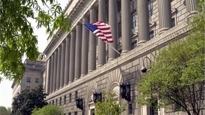 وزارة التجارة الأمريكية: ارتفاع عجز الميزان التجاري لـ859 مليار دولار خلال 2021