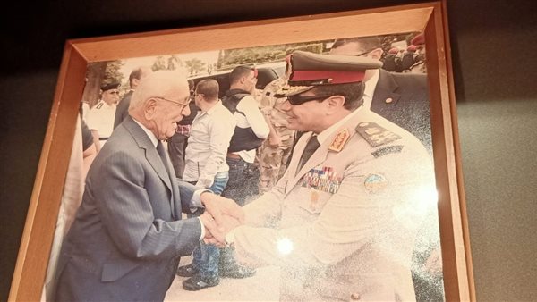 مقتنيات شخصية ووثائق