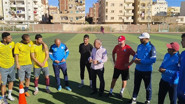 مدير فنى إنجليزي