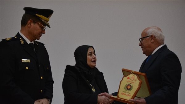 محافظ بورسعيد يُكرم