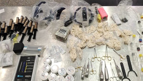  محاولة تهريب مستلزمات