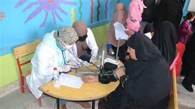 الكشف على 771 خلال قافلة طبية ضمن مبادرة حياة كريمة بالإسكندرية