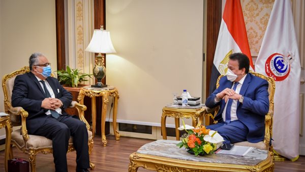  الدكتور خالد عبدالغفار