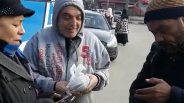 سائق في طنطا يعيد