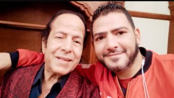 عادل الفار وابنه