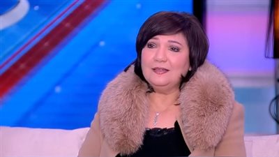 تليفونات بس ماشوفتوش لايف.. عايدة رياض تكشف دخولها في علاقة عاطفية: مصري يحمل الجنسية الأمريكية