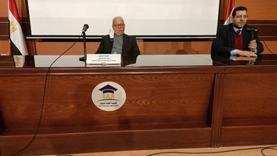  العميد الأسبق للدراسات الإنسانية: الشريعة الإسلامية قدمت بناء متكاملا للنظم الاجتماعية