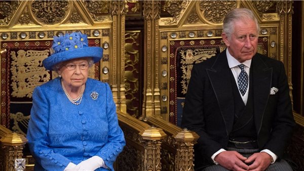 الأمير تشارلز والملكة
