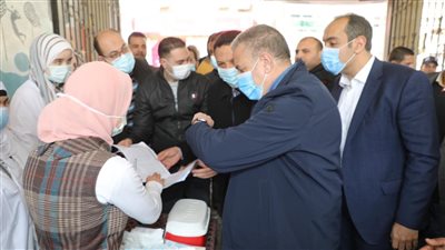 خلال 3 أيام.. 200 ألف شخص حصيلة حملة تطعيم المواطنين بلقاح كورونا في المنوفية 