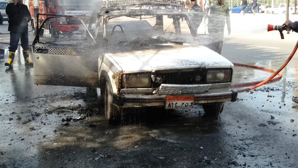 حريق سيارة تاكس -