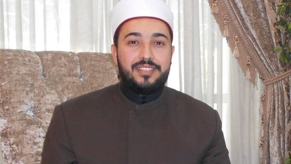 الشيخ سيد عرفة عضو