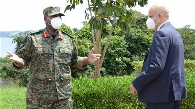 قائد القوات البرية الأوغندي يؤكد اعتزازه بالعلاقات التاريخية مع مصر | صور 