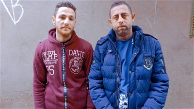 سائق توك توك ببني سويف يعيد 140 جرام ذهب لصاحبها: ربنا يغنيني بالحلال | فيديو 