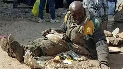 بعد 10 سنوات من التشرد.. دار رعاية تنقذ مسنا من الشارع | صور