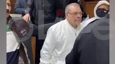 دفاع متهم بالآثار الكبرى: موكلي عرف المتهمين جوة السجن وعنده السكر