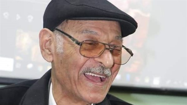 عم كامل عيد شاعر