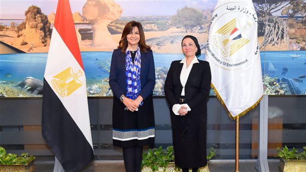 الهجرة تعقد اجتماعا