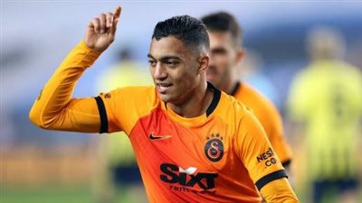 مصطفى محمد يقود هجوم جالطة سراي في مواجهة برشلونة بالدوري الأوروبي