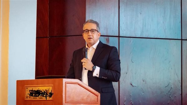 خالد العناني وزير