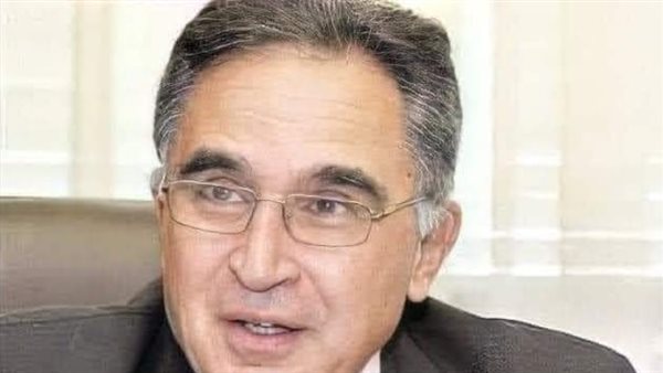 الدكتور شريف عمر