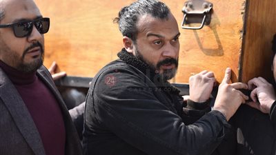 تشييع جنازة والد إبراهيم سعيد من مسجد السيدة نفيسة |صور