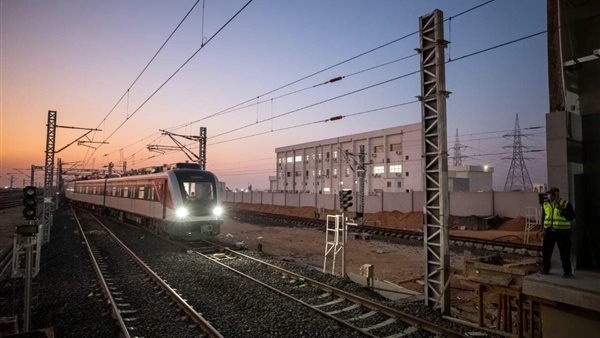 القطار الخفيف