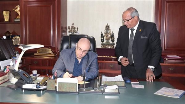 محافظ بني سويف ووكيل