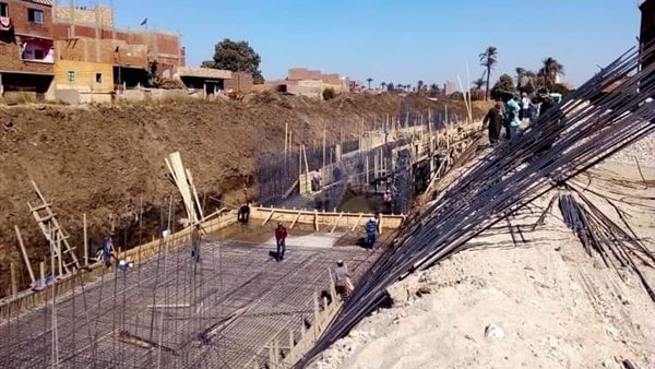 محافظ سوهاج يتابع