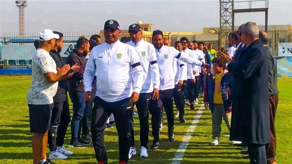 فريق أبو كساه يقيم