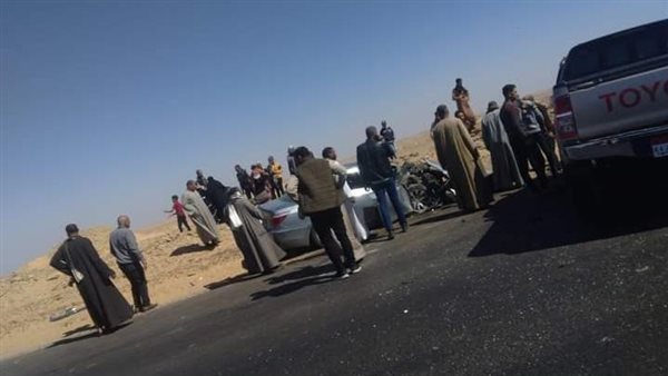 تصادم سيارتين 