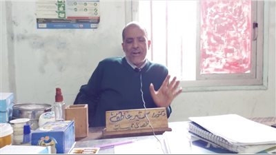 اكشف بـ 1 جنيه.. طبيب ببورسعيد يطلق مبادرة لرفع العبء عن كاهل البسطاء: مساعدة المرضى رزق | فيديو 