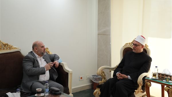 الدكتور نظير عياد