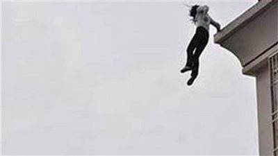 مصرع سيدة بعد اختلال توازنها وسقوطها من أعلى سطح منزل بأبو النمرس