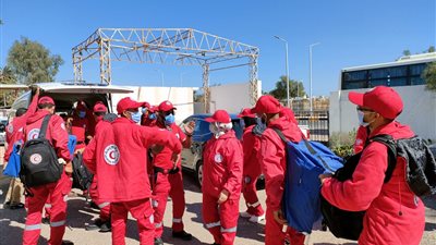 ختام تدريب فرق الاستجابة للطوارئ التابعة للهلال الأحمر بمحافظات جنوب الصعيد| صور