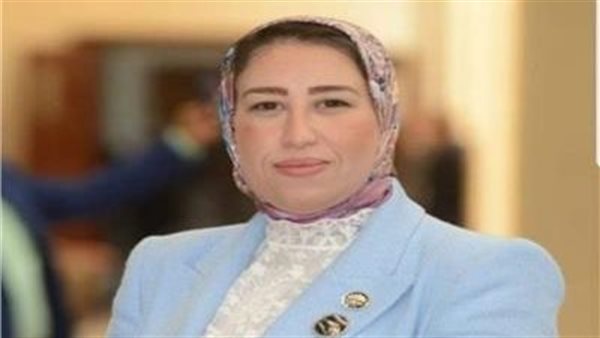 النائبة منى عبد الله