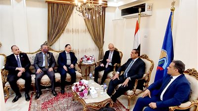 محافظ البحيرة يستقبل القنصل الفرنسي بالإسكندرية خلال زيارته لمدينة رشيد | صور