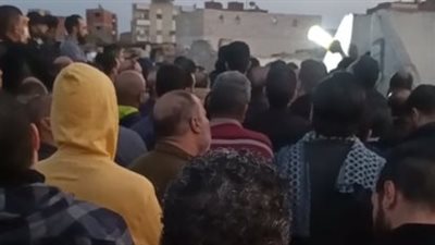 وسط انهيار والديهما.. تشييع جنازة 3 أطفال بعد مصرعهم في حريق منزل بالإسماعيلية | بث مباشر