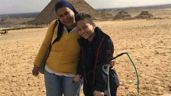 محمود ووالدته 