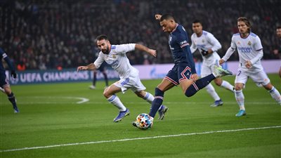 ريال مدريد يتعادل أمام باريس سان جيرمان في الشوط الأول 