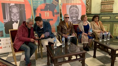بحضور حسين فهمي ومحمود حميدة.. بدء المؤتمر الصحفي لـ مهرجان الأقصر للسينما الإفريقية